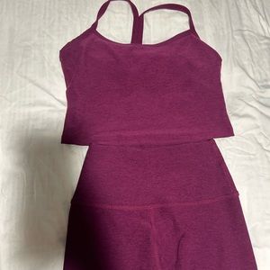 Beyond yoga tank and leggings SET , worn maybe 2 times. No pilling
